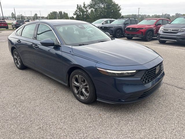 Used 2023 Honda Accord EX image 2