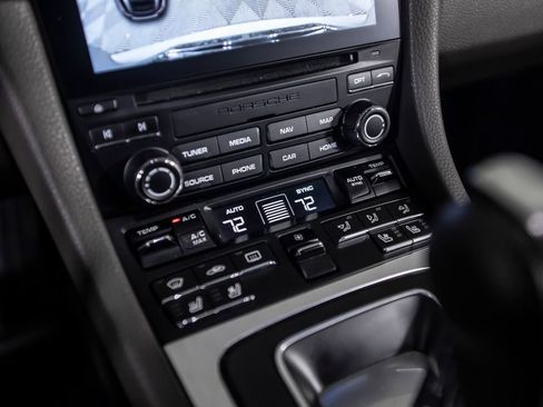 Used 2019 Porsche 911 Carrera S RWD image 28