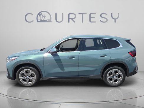 Used 2023 BMW X1 xDrive28i w/ Convenience Package AWD/4WD image 2