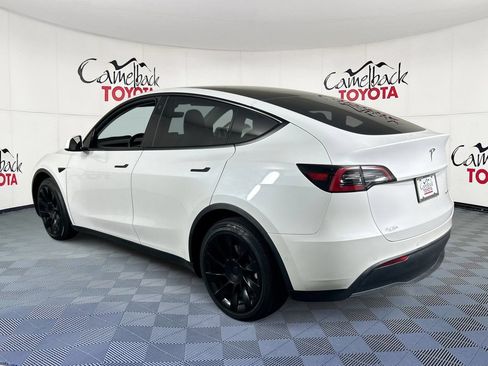 Used 2022 Tesla Model Y Long Range AWD/4WD image 5