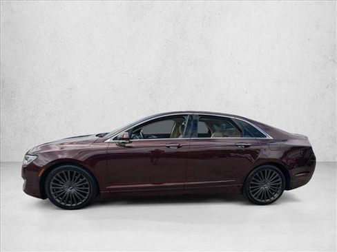 Used 2017 Lincoln MKZ Reserve image 9