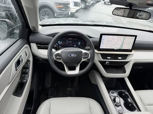 New 2026 Ford Explorer Active image 6