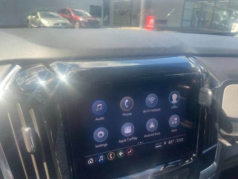 Used 2022 Chevrolet Traverse LT AWD/4WD image 11