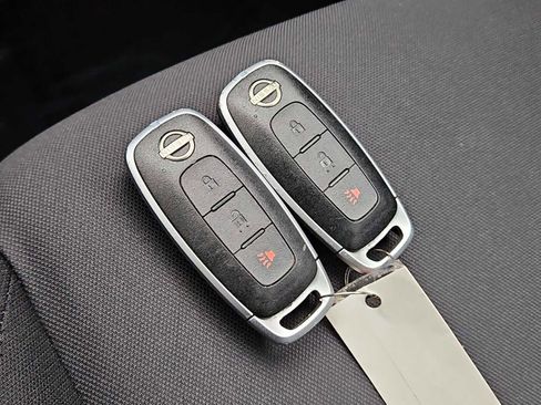 Used 2023 Nissan Kicks S image 32