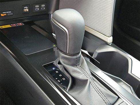 New 2026 Toyota Camry SE image 25