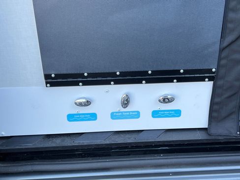 Used 2022 Mercedes-Benz Sprinter 2500 image 45