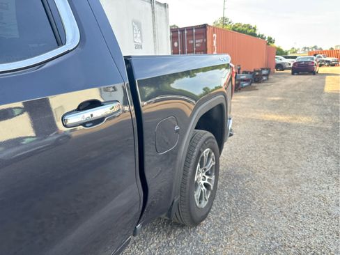 Used 2025 GMC Sierra 1500 SLT AWD/4WD image 18