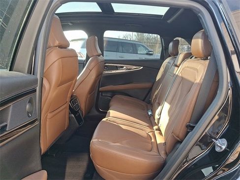 Certified 2023 Lincoln Nautilus Reserve w/ Equipment Group 201A image 10