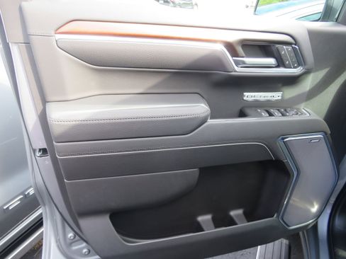 New 2026 GMC Sierra 1500 Denali w/ Denali Reserve Package image 15