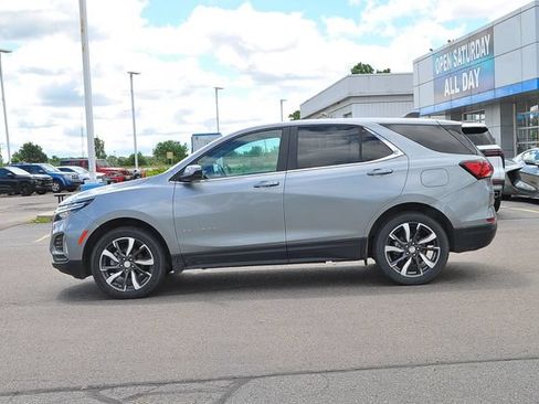 Used 2023 Chevrolet Equinox LT AWD/4WD image 6