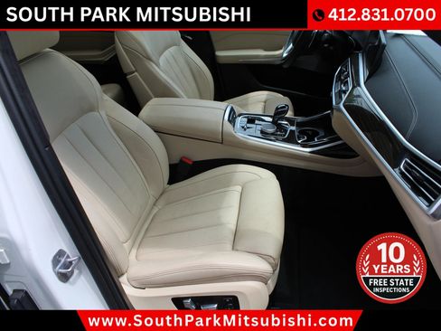 Used 2021 BMW X7 xDrive40i w/ Premium Package AWD/4WD image 21