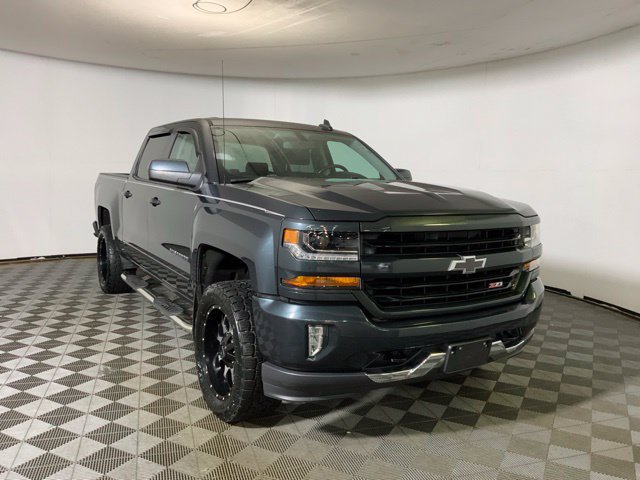 Used 2018 Chevrolet Silverado 1500 LT w/ All Star Edition AWD/4WD image 23