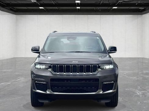 Used 2023 Jeep Grand Cherokee L Limited w/ Trailer Tow Group (B) AWD/4WD image 2