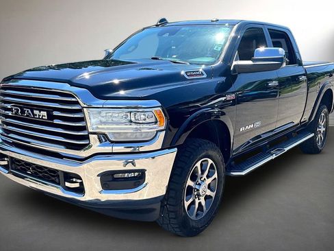 Used 2019 RAM 2500 Limited w/ Safety Group AWD/4WD image 3