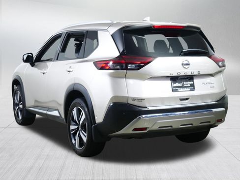 Used 2021 Nissan Rogue Platinum AWD/4WD image 5