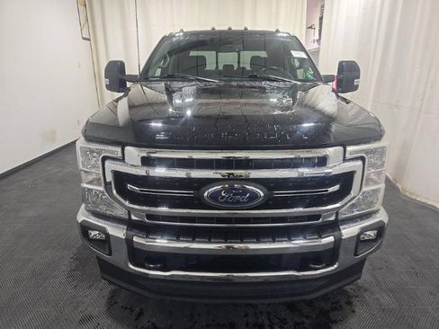 Used 2021 Ford F250 Lariat w/ Lariat Ultimate Package AWD/4WD image 2
