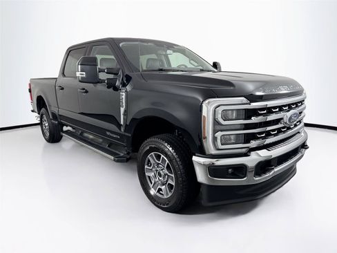 Used 2026 Ford F250 Lariat AWD/4WD image 10