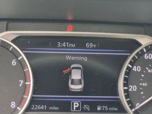 Used 2025 Nissan Sentra SV w/ All-Weather Package FWD image 13