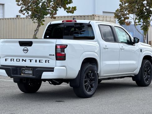New 2026 Nissan Frontier SV w/ Tow Package image 4