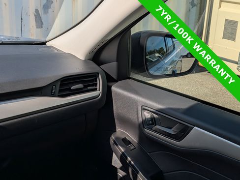 Certified 2022 Ford Escape SE FWD image 17