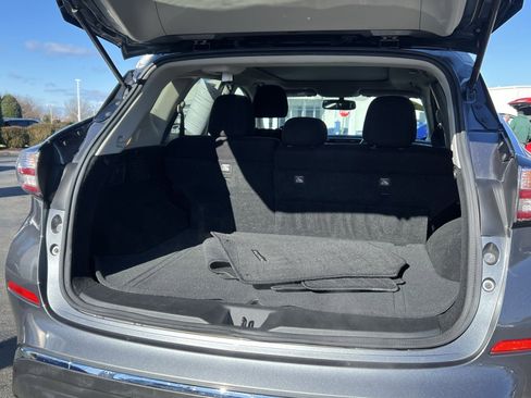 Used 2018 Nissan Murano SV w/ Premium Package image 24