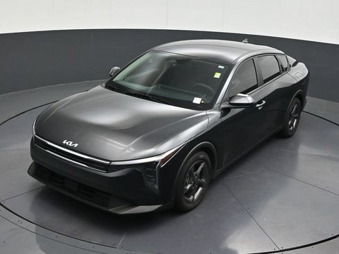 Used 2025 Kia K4 FWD image 16