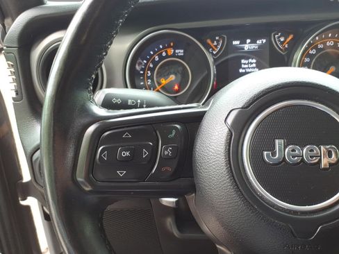 Used 2022 Jeep Gladiator Sport AWD/4WD image 10