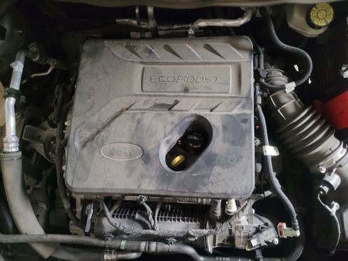 Used 2020 Ford Escape SE image 30