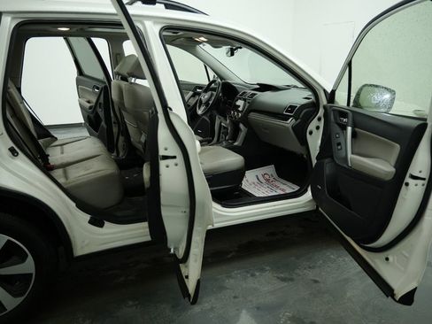 Used 2017 Subaru Forester 2.5i Limited image 29
