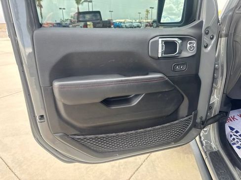 Certified 2023 Jeep Gladiator Rubicon AWD/4WD image 20