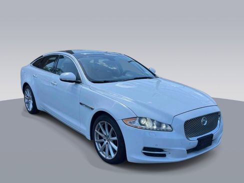 Used 2013 Jaguar XJ AWD image 2