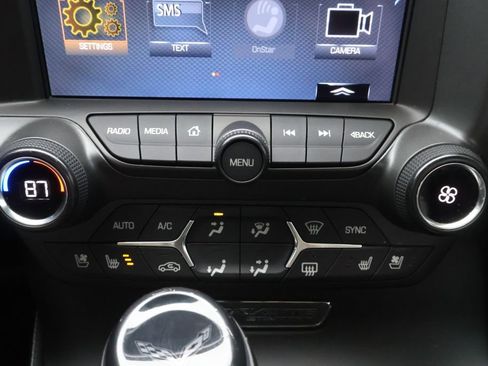 Used 2019 Chevrolet Corvette Stingray w/ 2LT Preferred Equipment Group image 23