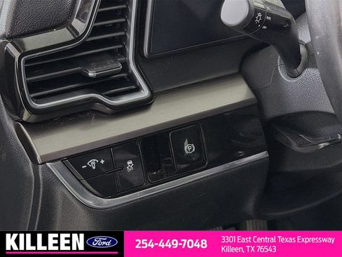 Used 2023 Kia Sportage EX FWD image 11