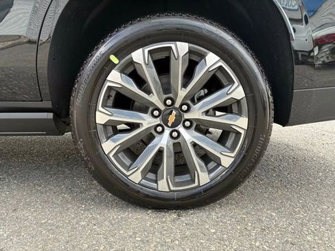 New 2026 Chevrolet Tahoe High Country AWD/4WD image 11