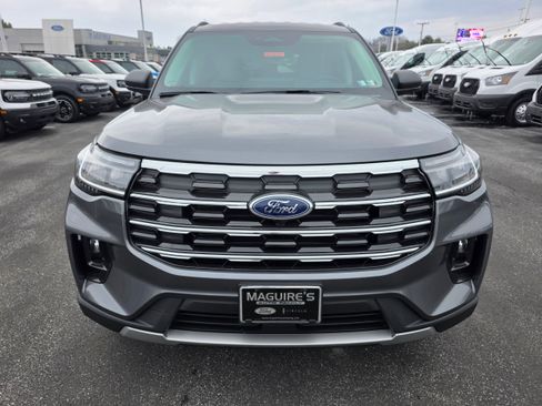 New 2026 Ford Explorer Active w/ Active Comfort Package image 8