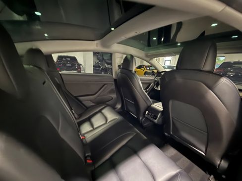 Used 2019 Tesla Model 3 Standard Range Plus RWD image 36