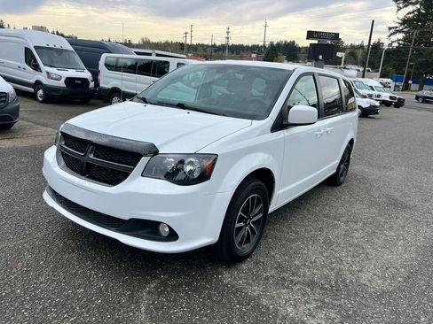 Used 2019 Dodge Grand Caravan GT image 1