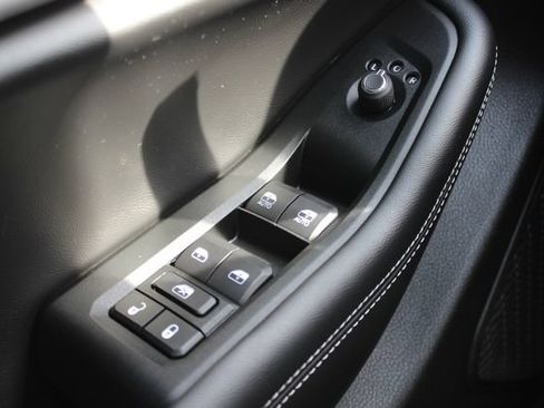 Used 2024 Jeep Grand Cherokee L Limited AWD/4WD image 21