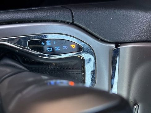 Used 2021 Jeep Grand Cherokee Limited image 26