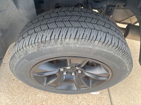 Used 2021 RAM 1500 Lone Star image 3