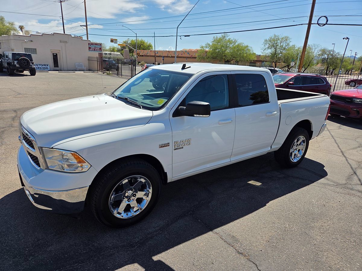 Used 2020 RAM 1500 Classic SLT w/ Luxury Group AWD/4WD image 22