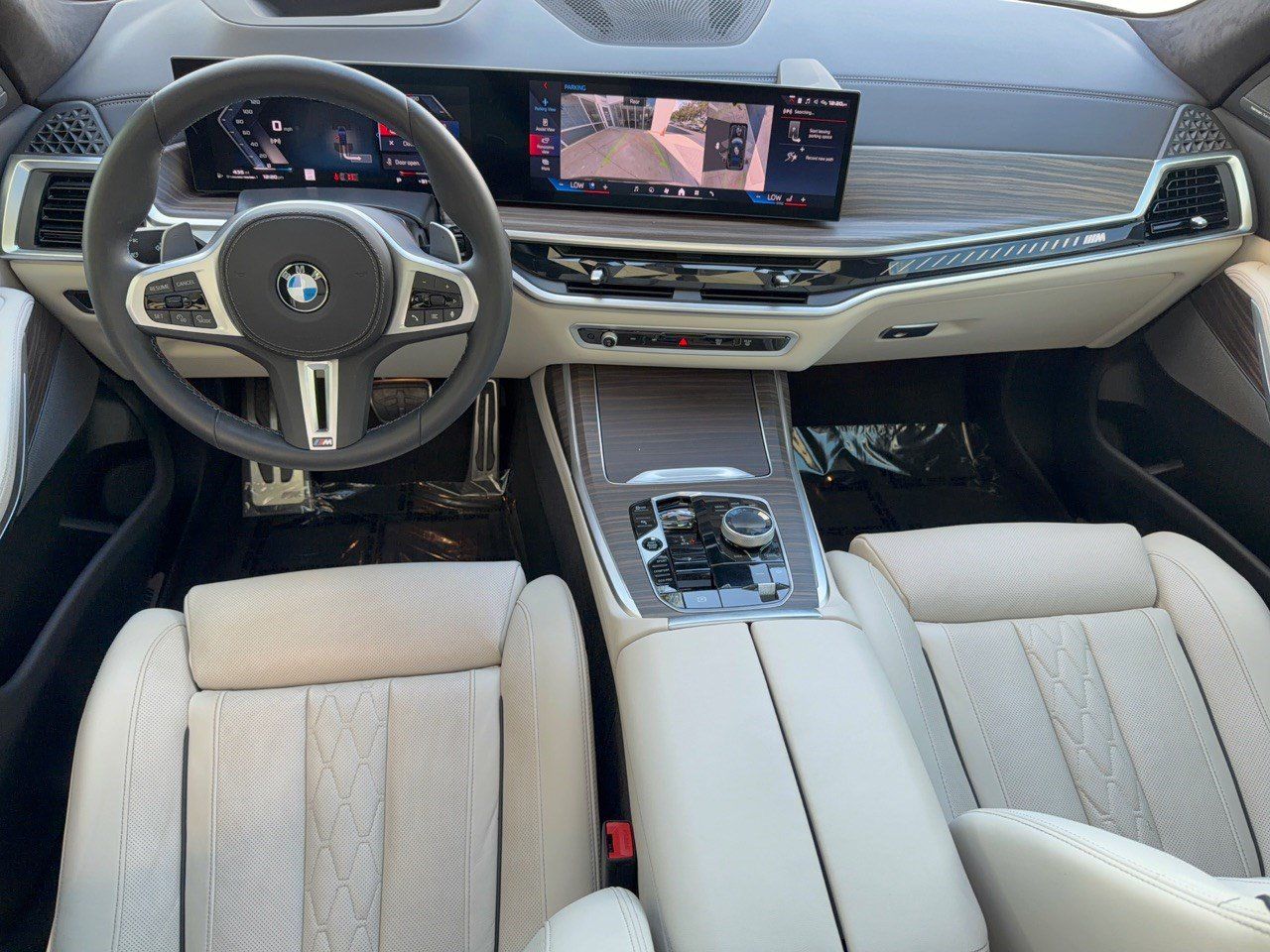 Used 2025 BMW X7 M60i w/ Executive Package AWD/4WD image 17