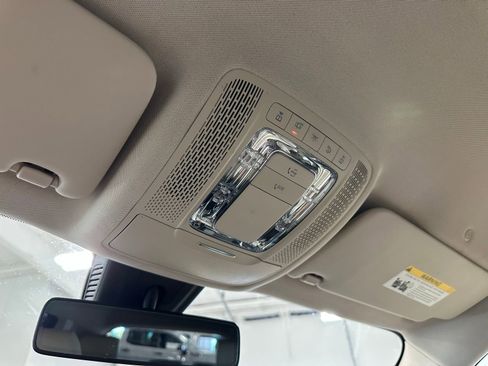 Used 2020 Mercedes-Benz GLB 250 image 33