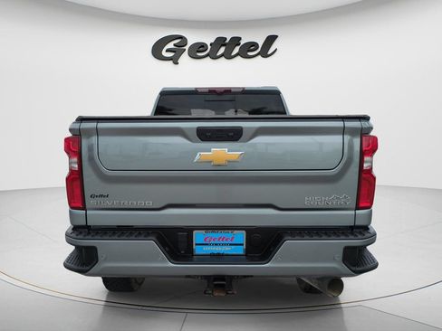 Used 2024 Chevrolet Silverado 2500 High Country w/ High Country Premium Package AWD/4WD image 6