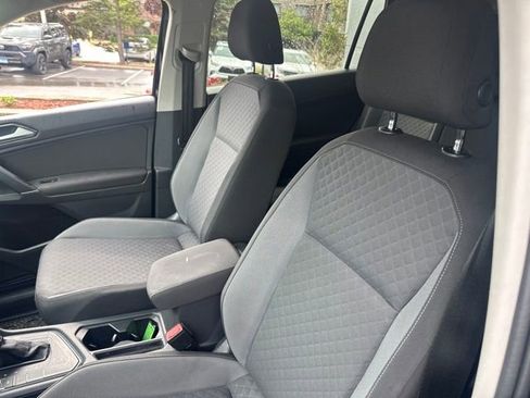 Used 2018 Volkswagen Tiguan S FWD image 16