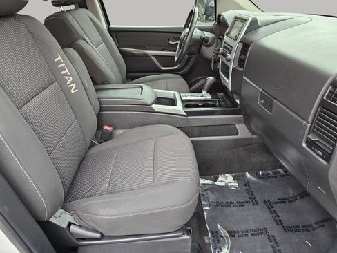 Used 2015 Nissan Titan PRO-4X image 26
