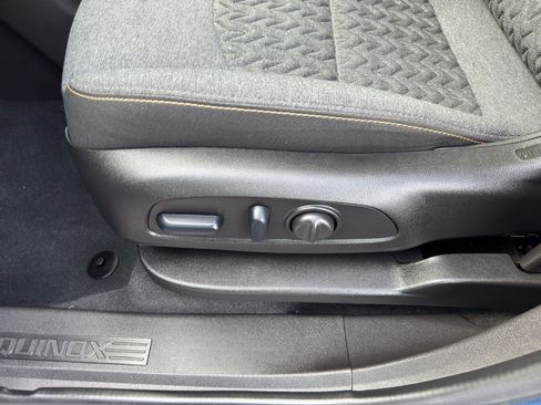 Used 2024 Chevrolet Equinox LT image 15