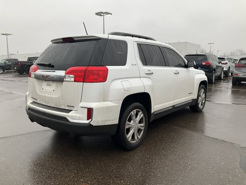 Used 2016 GMC Terrain SLE w/ Chrome Edition image 3