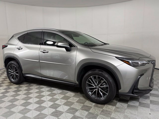 Used 2025 Lexus NX 250 FWD w/ Accessory Package (P2) image 11