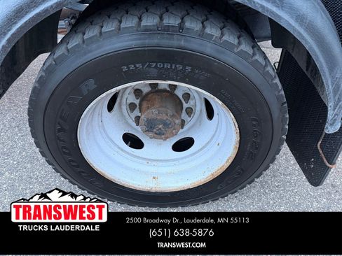 Used 2016 Ford F550 2WD Crew Cab Super Duty image 16